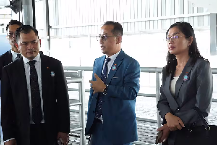 ប្រធានសមាគមអតីតយុទ្ធជនកងកម្លាំងម៉ាឡេសុីអញ្ជើញគណៈប្រតិភូកម្ពុជាទៅទស្សនកិច្ចនៅកសិដ្ឋានចិញ្ចឹមគោទឹកដោះក្នុងតំបន់ JEMALUANG នៃរដ្ឋ JOHOR - Image 15