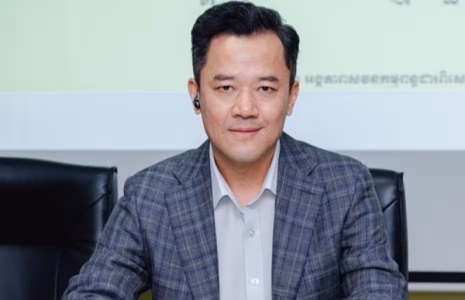 លោក លីម ដឺលុច អគ្គនាយករងនៃអគ្គនាយកដ្ឋានពន្ធដារ សូមចូលរួមឧបត្ថម្ភថវិការចំនួ​ ២លានរៀល  ដើម្បីរៀបចំមហាសន្និបាតវិសាមញ្ញតំណាងសមាគមអតីតយុទ្ធជនកម្ពុជាទូទាំងប្រទេស