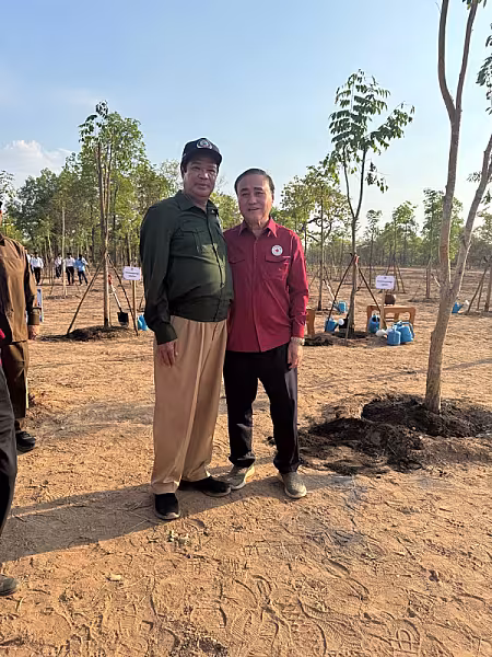 ឧកញ៉ា សុខ ចំរើន អនុប្រធានពិធីការសម្ដេចកិត្តិព្រឹទ្ធបណ្ឌិត ប៊ុន រ៉ានី ហ៊ុនសែន ប្រធានកាកបាទក្រហមកម្ពុជា ចូលរួម​ឧបត្ថម្ភ​ថវិកា​ចំនួន​ ៥០០ដុល្លារ  ដេីម្បី​រៀបចំ​មហាសន្និបាត​វិសាមញ្ញ​តំណាង​សមាគម​អតីត​យុទ្ធ​ជន​កម្ពុជា​ទូទាំង​ប្រទេស