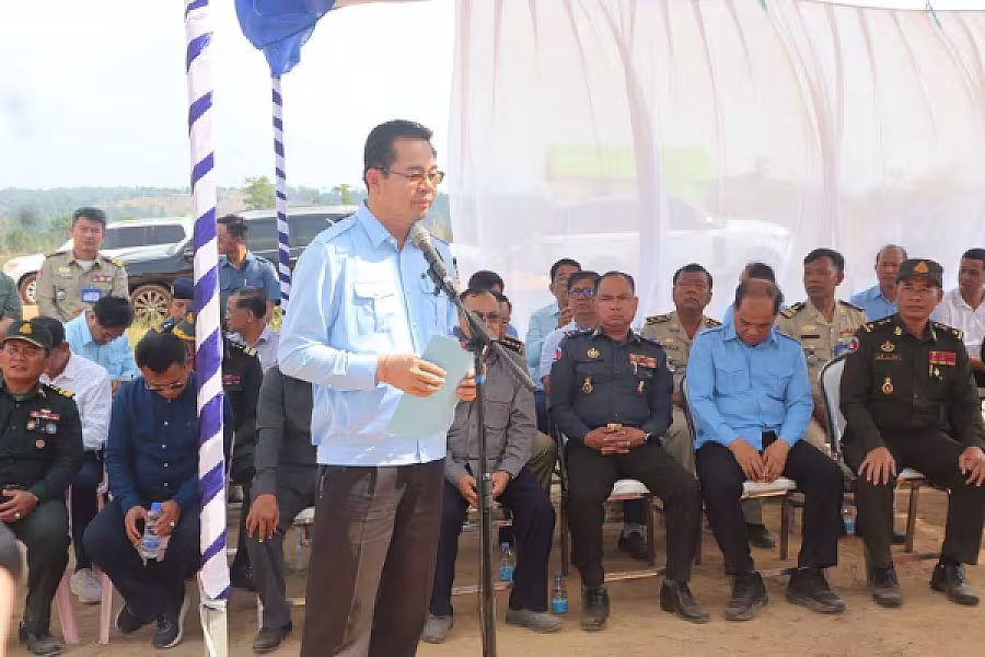 ឯកឧត្តម ម៉ាង ស៊ីណេត ប្រធាន អ.នក.ខេត្តព្រះស៊ីហនុ ចុះសំណេះសំណាល និងចែកអំណោយជូនអតីតយុទ្ធជន - Image 4