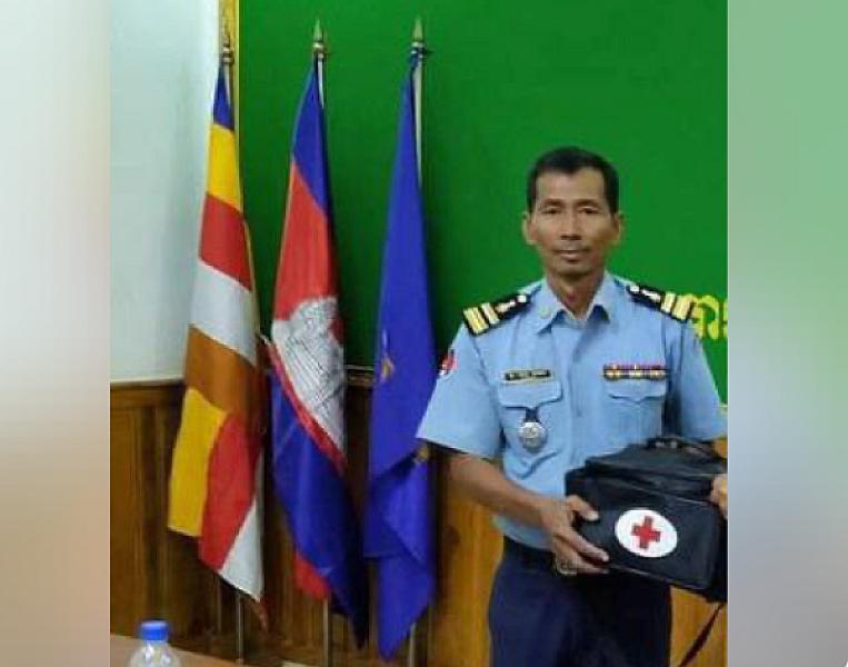 លោកវរសេនីយ៍ទោ លឹម ជំនោរ អធិការរង នៃអធិការដ្ឋាននគរបាលស្រុកពួក ចូលរួមឧបត្ថម្ភថវិកាចំនួន ២ម៉ឺនរៀល ដើម្បីរៀបចំមហាសន្និបាតវិសាមញ្ញតំណាងសមាគមអតីតយុទ្ធជនកម្ពុជាទូទាំងប្រទេស