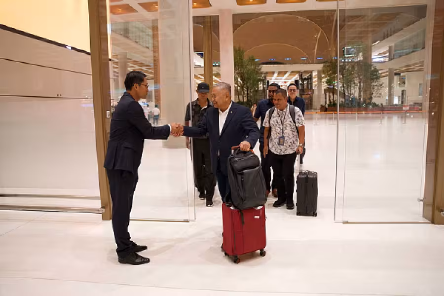 ប្រធានសមាគមអតីតយុទ្ធជនកងកម្លាំងម៉ាឡេសុី ដឹកនាំប្រតិភូមកបំពេញទស្សនកិច្ចនៅកម្ពុជា - Image 2