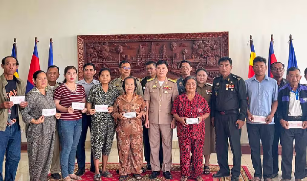 អ.ន.ក. ខេត្តស្ទឹងត្រែង នាំយកថវិកាធានារ៉ាប់រងសង្គមជូនគ្រួសារសពអតីតយុទ្ធជន - Image 3