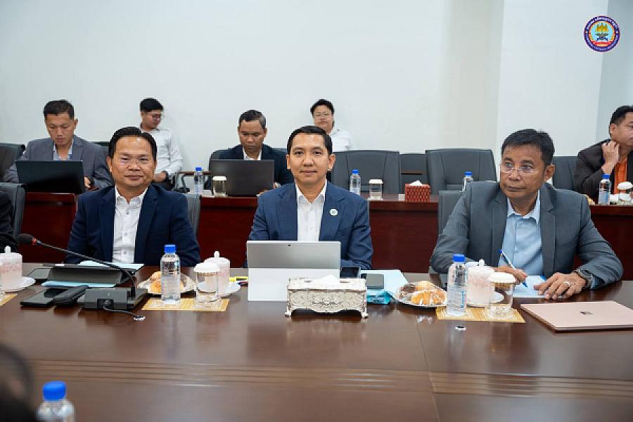 ឯកឧត្តមកិត្តិសង្គហបណ្ឌិត គន់ គីមអញ្ជើញជាអធិបតីភាពដឹកនាំកិច្ចប្រជុំគណៈកម្មការចំពោះកិច្ចដឹកនាំរៀបចំមហាសន្និបាតវិសាមញ្ញតំណាងសមាគមអតីតយុទ្ធជនកម្ពុជាទូទាំងប្រទេស - Image 5