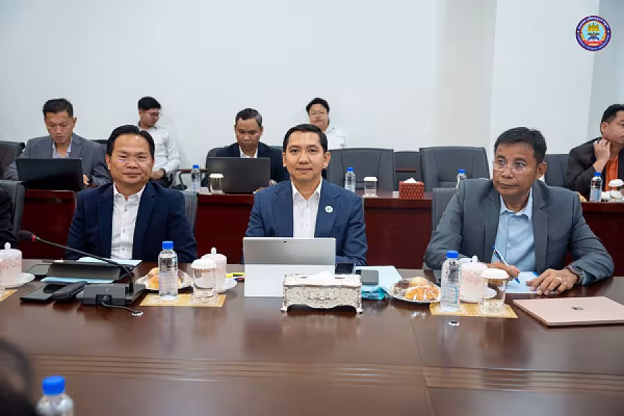 ឯកឧត្តមកិត្តិសង្គហបណ្ឌិត គន់ គីមអញ្ជើញជាអធិបតីភាពដឹកនាំកិច្ចប្រជុំគណៈកម្មការចំពោះកិច្ចដឹកនាំរៀបចំមហាសន្និបាតវិសាមញ្ញតំណាងសមាគមអតីតយុទ្ធជនកម្ពុជាទូទាំងប្រទេស - Image 5