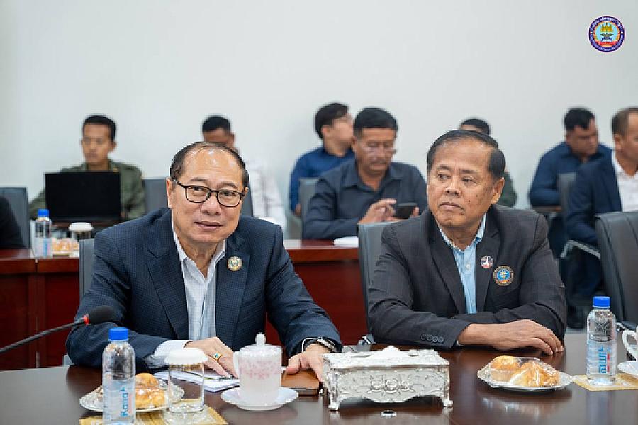 ឯកឧត្តមកិត្តិសង្គហបណ្ឌិត គន់ គីមអញ្ជើញជាអធិបតីភាពដឹកនាំកិច្ចប្រជុំគណៈកម្មការចំពោះកិច្ចដឹកនាំរៀបចំមហាសន្និបាតវិសាមញ្ញតំណាងសមាគមអតីតយុទ្ធជនកម្ពុជាទូទាំងប្រទេស - Image 6