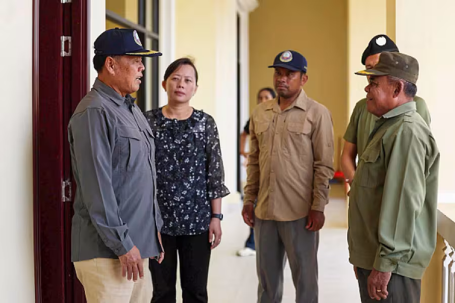 ឯកឧត្តម អ៊ុក ឃ្នួច អញ្ជើញចុះពិនិត្យអគារទីស្នាក់ការ អ.ន.ក. ខេត្តកំពង់ធំ - Image 4