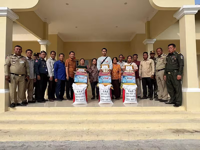 អ.ន.ក. ស្រុកព្រៃកប្បាស នាំយកអំណោយ និងថវិកាបេឡាមរណៈសង្គ្រោះគ្រួសារសពសមាជិក