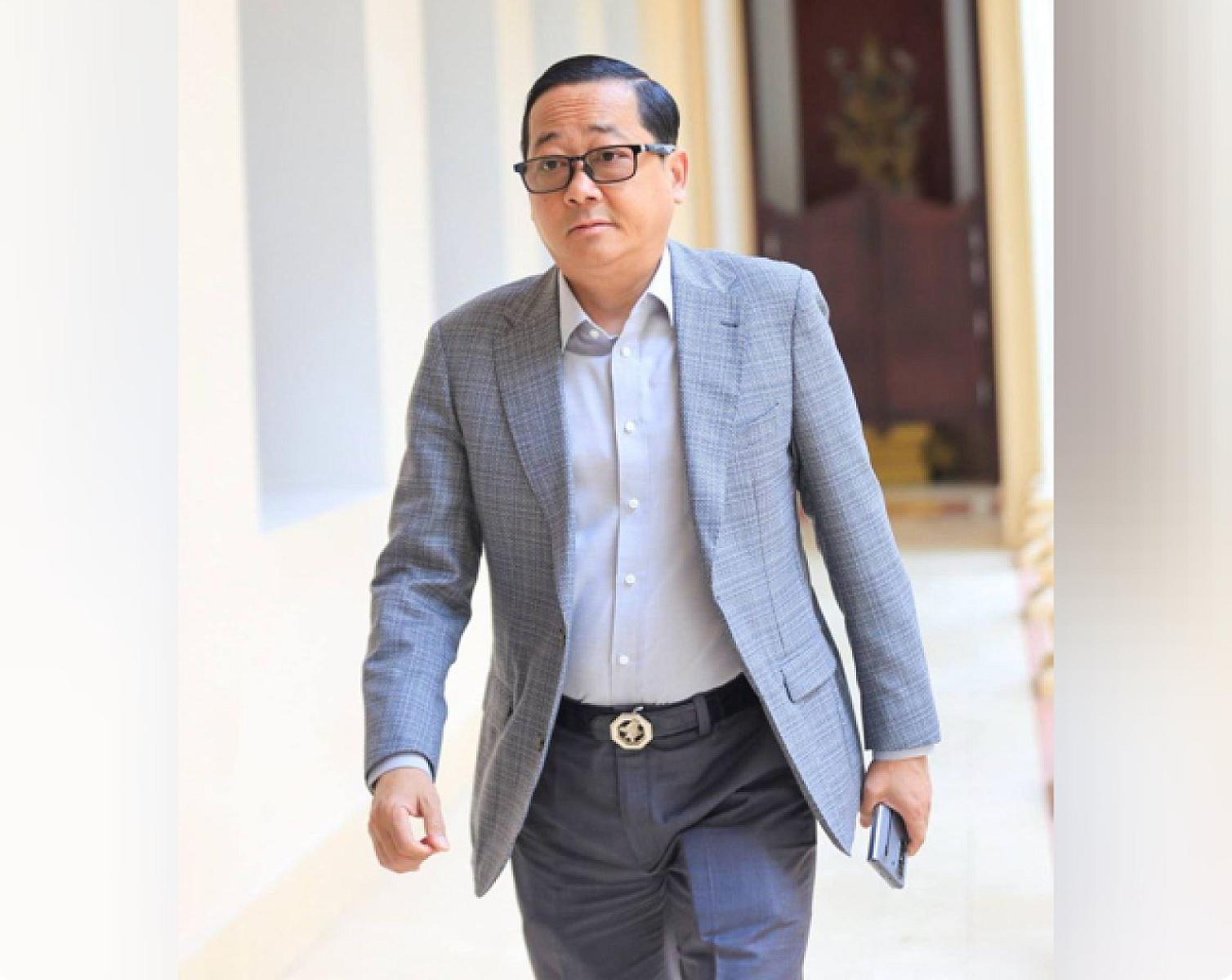 ឯកឧត្តមបណ្ឌិត គឹម សន្តិភាព រដ្ឋលេខាធិការ ក្រសួងយុត្តិធម៌ ចូលរួមឧបត្ថម្ភថវិកាចំនួន ៤លានរៀល ដើម្បីរៀបចំមហាសន្និបាតវិសាមញ្ញតំណាងសមាគមអតីតយុទ្ធជនកម្ពុជាទូទាំងប្រទេស