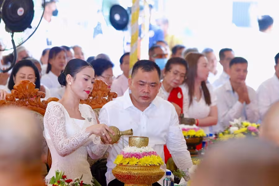 ឯកឧត្តមអ្នកឧកញ៉ា ម៉ម វណ្ណឌី អញ្ជើញចូលរួមពិធីបុណ្យឧទ្ទិសកុសលជូនវីរកងកម្លាំងប្រដាប់អាវុធពលីការពារបូរណភាពទឹកដី  - Image 3