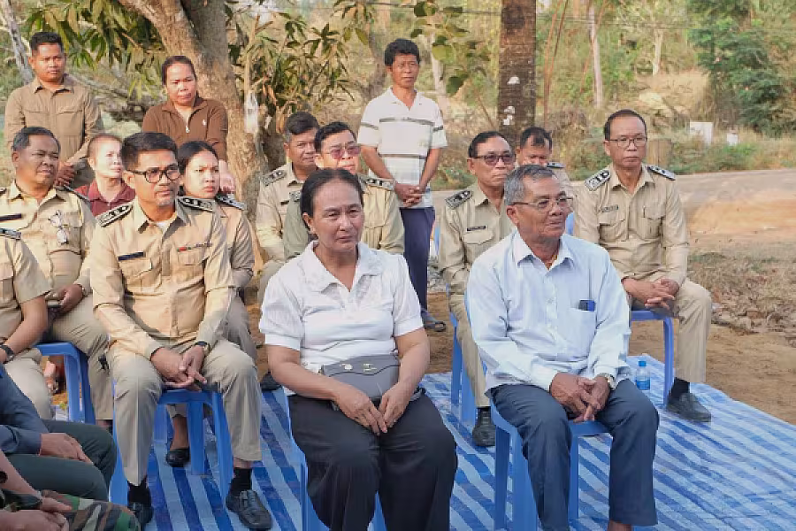 ឯកឧត្តម អ៊ុក ឃ្នួច អញ្ជើញប្រគល់ផ្ទះជូនអតីតយុទ្ធជន នៅខេត្តបាត់ដំបង - Image 9