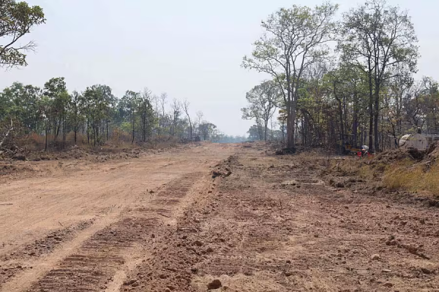 ឯកឧត្តម គន់ គីម ចុះពិនិត្យការរៀបចំហេដ្ឋារចនាសម្ព័ន្ធសាងសង់ផ្ទះជូនអតីតយុទ្ធជននៅខេត្តព្រះវិហារ - Image 7