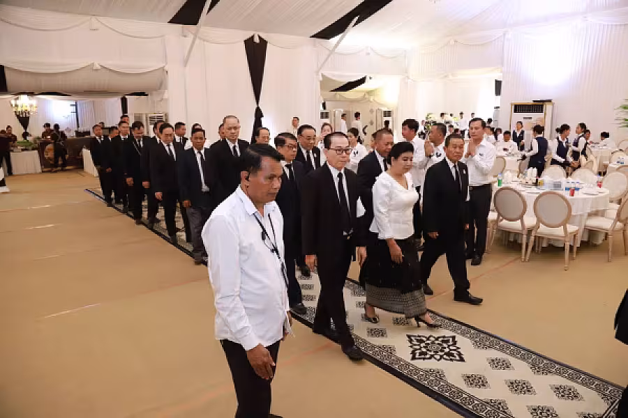 ឯកឧត្តម ឈៀ ស៊ីដារ៉ា ដឹកនាំប្រតិភូគោរពវិញ្ញាណក្ខន្ធសព ឯកឧត្តម សំ សារិត