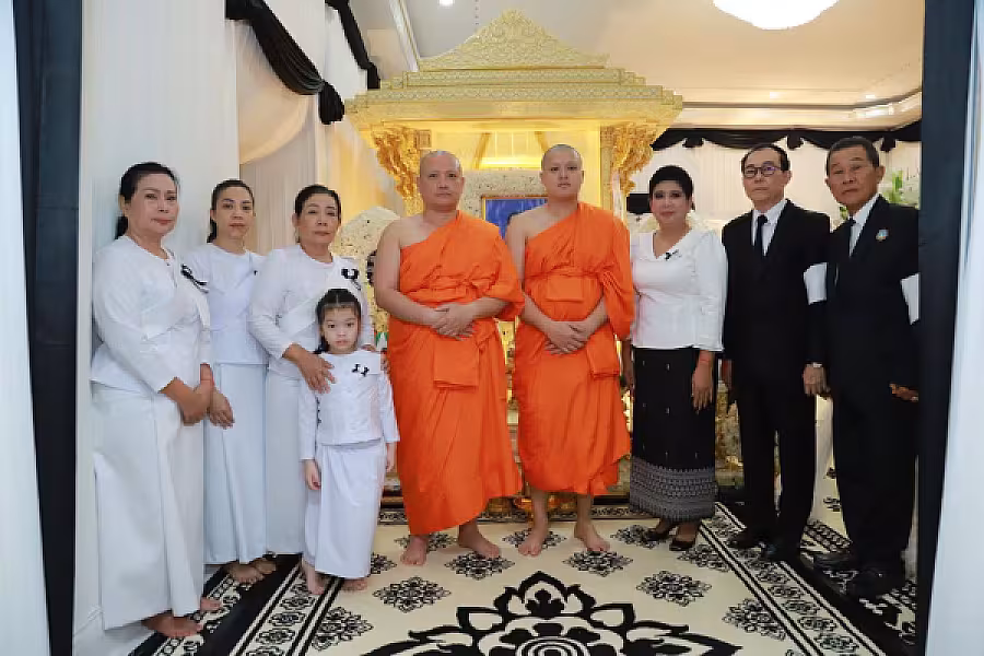 ឯកឧត្តម ឈៀ ស៊ីដារ៉ា ដឹកនាំប្រតិភូគោរពវិញ្ញាណក្ខន្ធសព ឯកឧត្តម សំ សារិត - Image 4