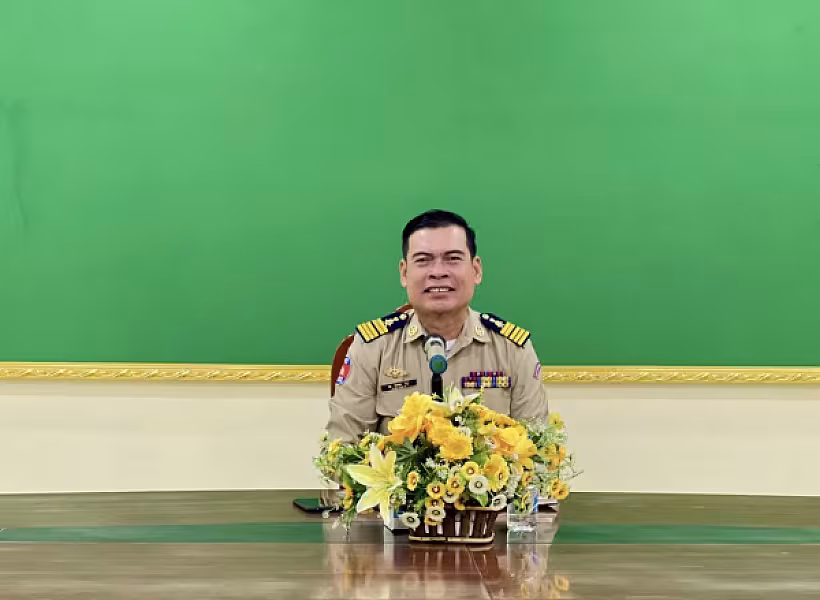 លោកវរសេនីយ៍ឯក កែន រិទ្ធី អធិការនគរបាលក្រុងស្វាយរៀង បាន​ចូល​រួម​ឧបត្ថម្ភ​ថវិកា​ចំនួន​ ២០ម៉ឺនរៀល​ ដេីម្បី​រៀបចំ​មហាសន្និបាត​វិសាមញ្ញ​តំណាង​សមាគម​អតីត​យុទ្ធ​ជន​កម្ពុជា​ទូទាំង​ប្រទេស​