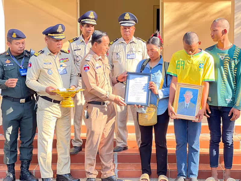 អ.ន.ក. ស្រុកបរវេល នាំយកថវិកាបេឡាមរណសង្គ្រោះជូនសមាជិក ២គ្រួសារ - Image 2