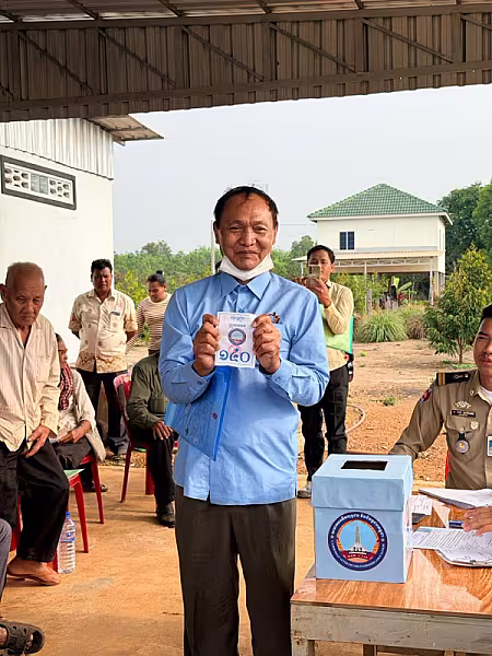 អតីតយុទ្ធជននៃគណៈយុទ្ធមិត្តបម្រើកងទ័ពឆ្នាំ១៩៧៨ ចំនួន៥០នាក់ទទួលបានអំណោយផ្ទះថ្មី នៅខេត្តត្បូងឃ្មុំ  - Image 6