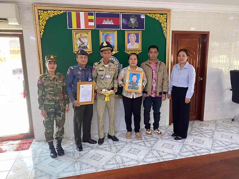 អ.ន.ក. ក្រុងបាត់ដំបង នាំយកថវិកាបេឡាមរណសង្គ្រោះជូនគ្រួសារសពជាសមាជិក - Image 3