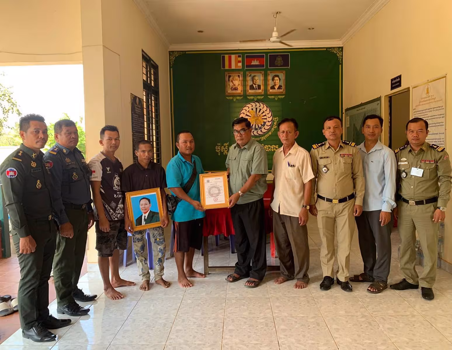 អ.ន.ក.ខេត្តបាត់ដំបង នាំយកថវិកាបេឡាមរណសង្គ្រោះជូនគ្រួសារសពសមាជិក