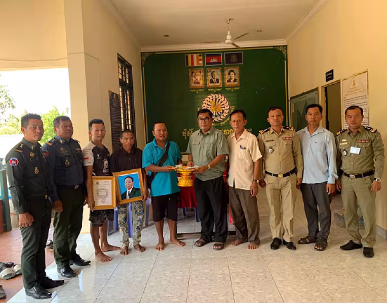 អ.ន.ក.ខេត្តបាត់ដំបង នាំយកថវិកាបេឡាមរណសង្គ្រោះជូនគ្រួសារសពសមាជិក - Image 2