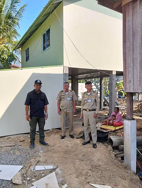 អ.ន.ក.ខេត្តបាត់ដំបង ចុះពិនិត្យផ្ទះសាងសង់រួចជូនអតីតយុទ្ធជន - Image 3