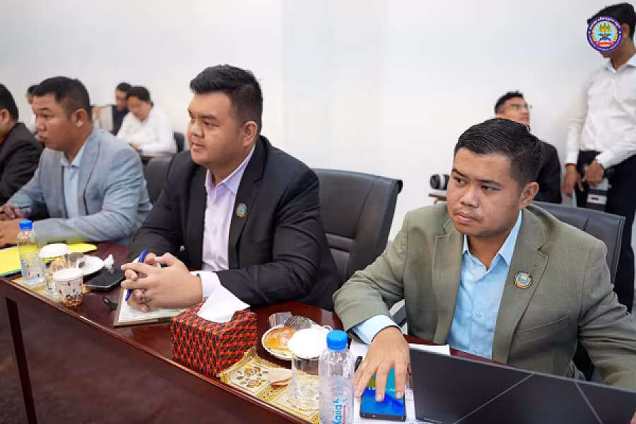 ឯកឧត្តមកិត្តិសង្គហបណ្ឌិត គន់ គីម ដឹកនាំកិច្ចប្រជុំគណៈកម្មការចំពោះកិច្ចដឹកនាំរៀបចំមហាសន្និបាតវិសាមញ្ញតំណាងសមាគមអតីតយុទ្ធជនទូទាំងប្រទេស - Image 15