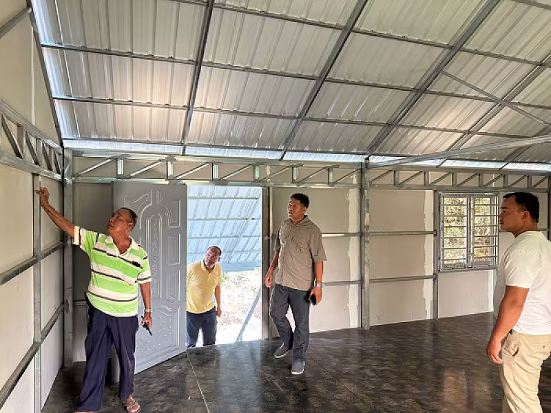 អ.ន.ក.ខេត្តបាត់ដំបង ចុះពិនិត្យផ្ទះសាងសង់រួចរាល់ជូនសមាជិក នៅស្រុកបាណន់ - Image 2