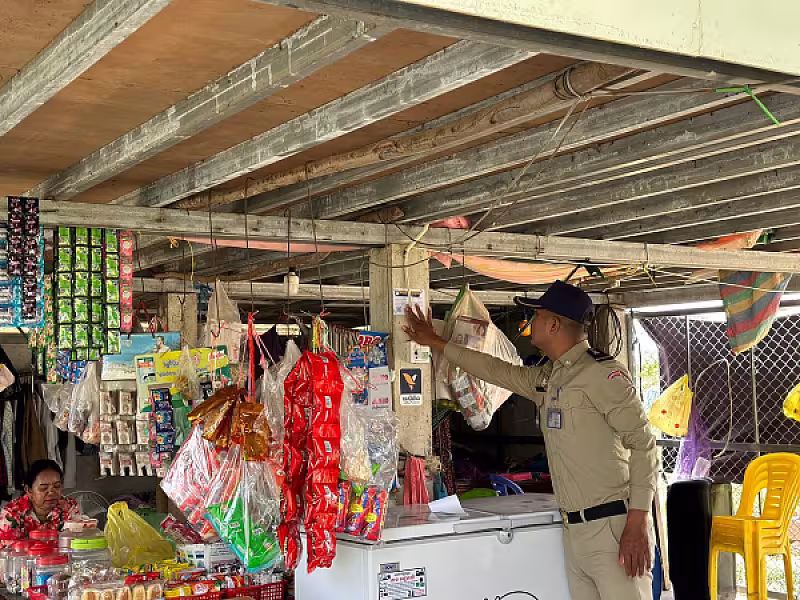 អ.ន.ក.ស្រុកគាស់ក្រឡ ចុះពិនិត្យការសាងសង់សាលារៀនជូនកូនអតីតយុទ្ធជន - Image 2