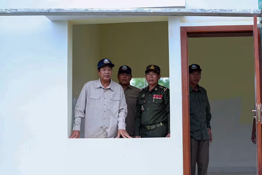 ឯកឧត្តម គន់ គីម អញ្ជើញពិនិត្យវឌ្ឍនភាពសាងសង់ទីស្នាក់ការសមាគមខេត្តព្រះសីហនុ - Image 5