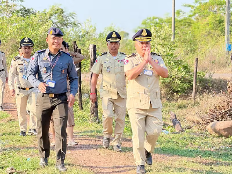 អ.ន.ក.ស្រុកត្រពាំងប្រាសាទ នាំយកថវិកាបេឡាមរណសង្គ្រោះជូនគ្រួសារសពជាសមាជិក