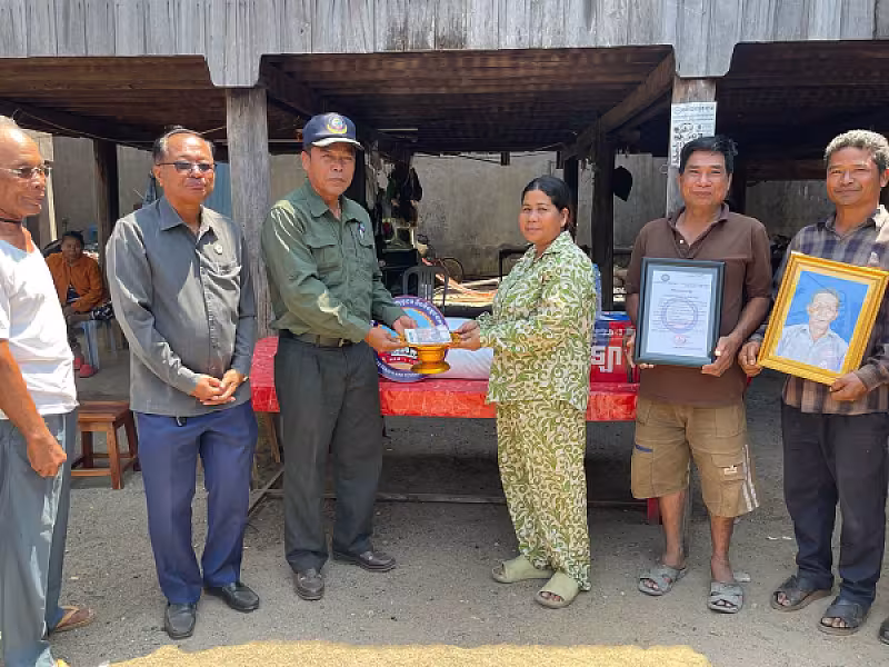 អ.ន.ក.ខេត្តស្ទឹងត្រែង នាំយកថវិកាបេឡាមរណសង្គ្រោះជូនគ្រួសារសពជាសមាជិក - Image 3