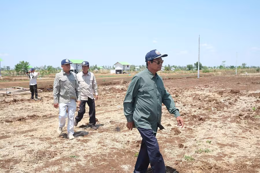 ឯកឧត្តម គន់ គីម អញ្ជើញចុះសួរសុខទុក្ខអតីតយុទ្ធជន និងនិវត្តជន នៅខេត្តឧត្តរមានជ័យ