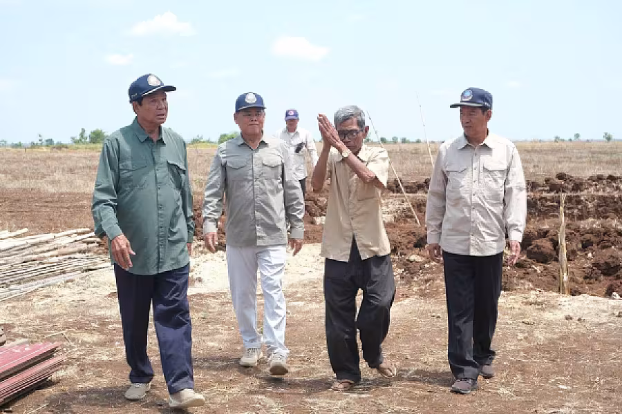 ឯកឧត្តម គន់ គីម អញ្ជើញចុះសួរសុខទុក្ខអតីតយុទ្ធជន និងនិវត្តជន នៅខេត្តឧត្តរមានជ័យ - Image 5