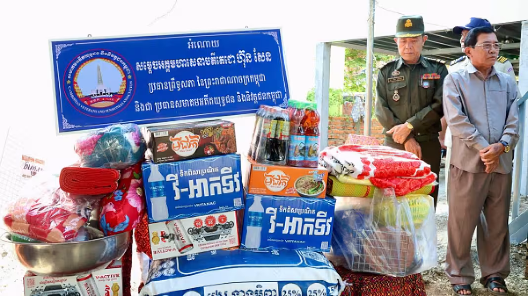 អ.ន.ក. ខេត្តកំពង់ធំ ប្រគល់ផ្ទះជូនគ្រួសារអតីតយុទ្ធជនពលី - Image 5