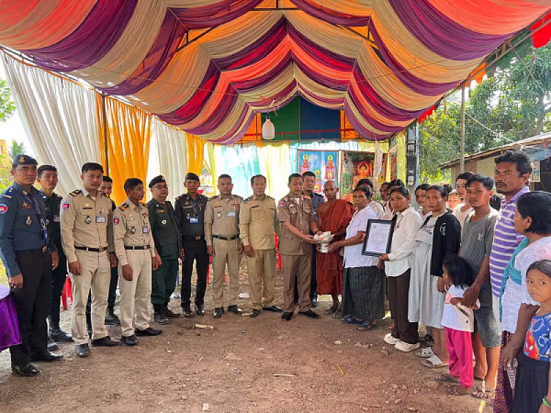 អ.ន.ក. ស្រុកបរវេល នាំយកថវិកាបេឡាមរណសង្គ្រោះជូនគ្រួសារសពជាសមាជិក - Image 3