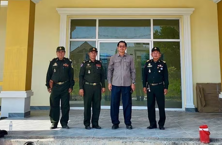 ប្រធាន អ.ន.ក. ខេត្តព្រសីហនុ ចុះពិនិត្យការសាងសង់ទីស្នាក់សមាគមខេត្ត