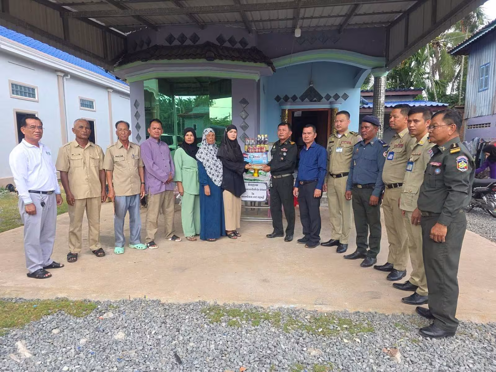 អ.ន.ក. ខេត្តព្រះសីហនុ នាំយកអំណោយ និងថវិកាបេឡាមរណសង្គ្រោះជូនគ្រួសារសពសមាជិក