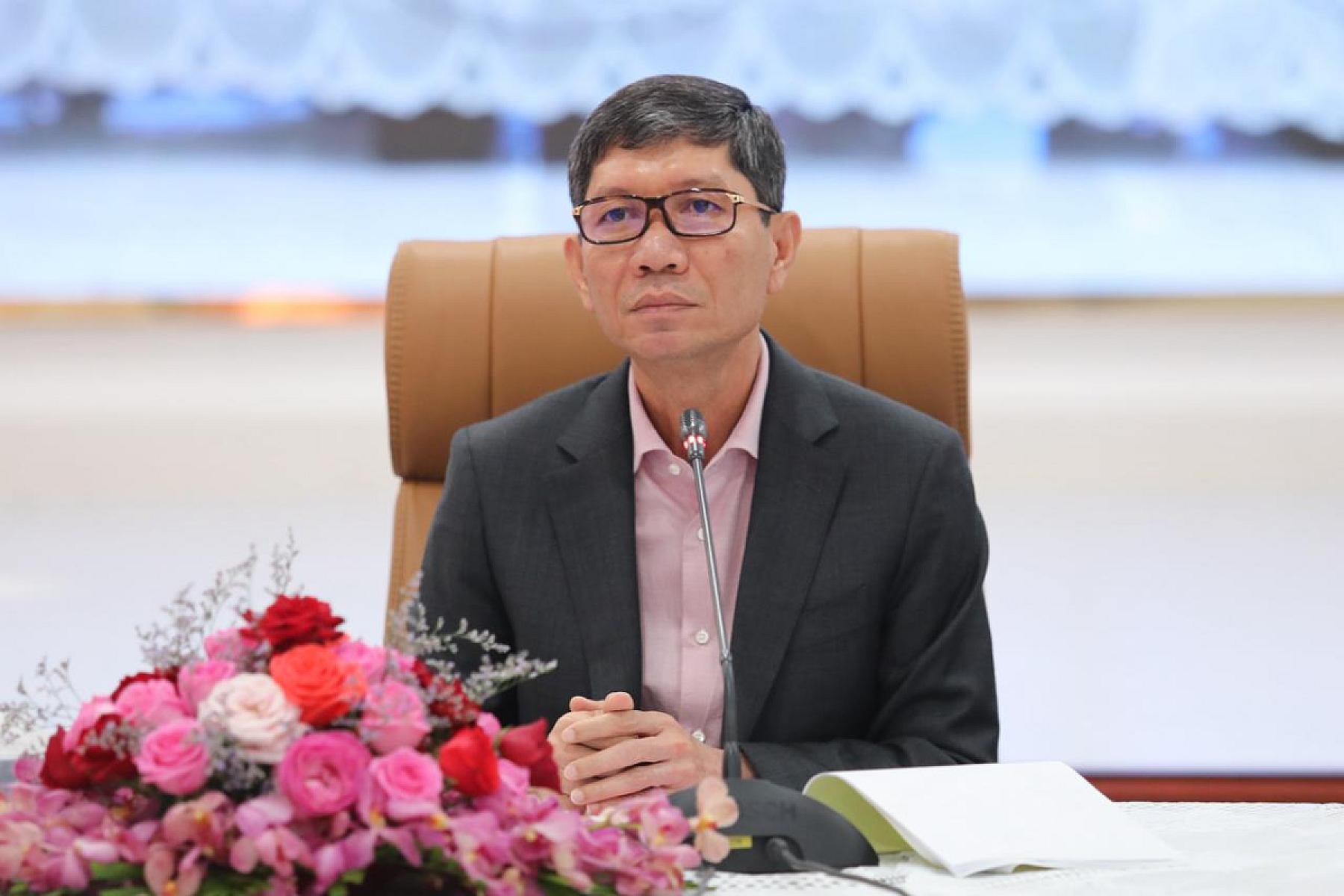 ឯកឧត្តម យឹម វិសិដ្ឋ ប្រធានអាជ្ញាធរអគ្គីសនីកម្ពុជា ចូលរួមថវិកាចំនួន ១០,០០០,០០០រៀល ដើម្បីរៀបចំមហាសន្និបាតវិសាមញ្ញតំណាងសមាគមអតីតយុទ្ធជនកម្ពុជា ទូទាំងប្រទេស