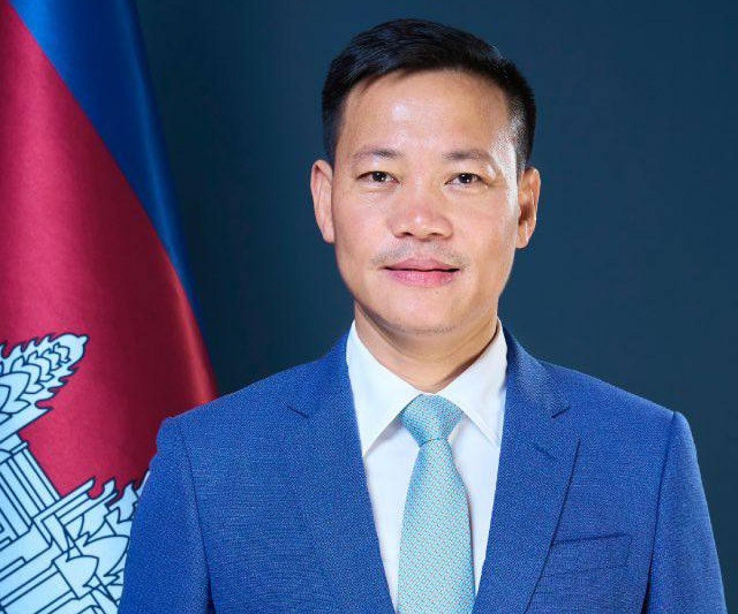 លោក ហេង ពៅ អគ្គកុងស៊ុលកម្ពុជា ប្រចាំទីក្រុងសុីអាន ខេត្តសានសុី សាធារណរដ្ឋប្រជាមានិតចិន ចូលរួមឧបត្ថម្ភថវិកាចំនួន ២លានរៀល ដើម្បីរៀបចំមហាសន្និបាតវិសាមញ្ញតំណាងសមាគមអតីតយុទ្ធជនកម្ពុជាទូទាំងប្រទេស