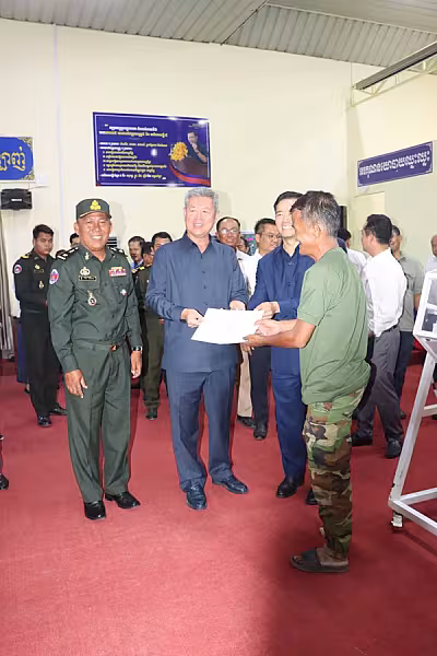 សមាជិក អ.ន.ក.ខេត្តកណ្តាល ចំនួន៥០គ្រួសារបានចាប់ឆ្នោតទទួលផ្ទះ និងដីឡូតិ៍ - Image 7