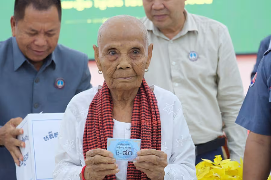 ក្រសួងរៀបចំដែនដីប្រារព្ធពិធីចាប់ឆ្នោតទទួលយកផ្ទះ និងដីឡូត៍លំនៅដ្ឋានជូនគណៈយុទ្ធមិត្តបម្រើកងទ័ពឆ្នាំ១៩៧៨ ចំនួន១២៦ខ្នងផ្ទះ - Image 4