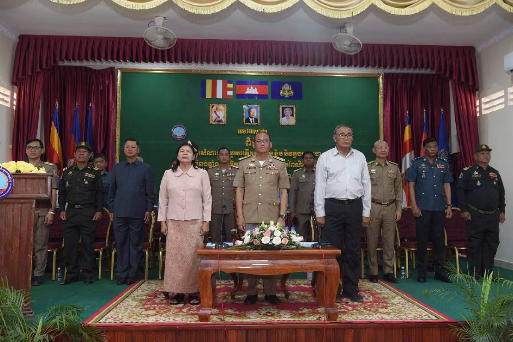 លោកជំទាវ កែ ច័ន្ទមុន្នី អញ្ជើញសំណេះសំណាល និងនាំយកអំណោយជូនអតីតយុទ្ធជន និងនិវត្តជន ខេត្តកំពង់ឆ្នាំង