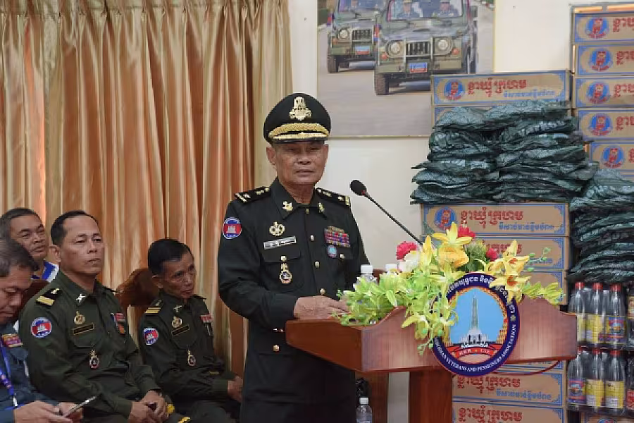 លោកជំទាវ កែ ច័ន្ទមុន្នី អញ្ជើញសំណេះសំណាល និងនាំយកអំណោយជូនអតីតយុទ្ធជន និងនិវត្តជន ខេត្តកំពង់ឆ្នាំង - Image 10