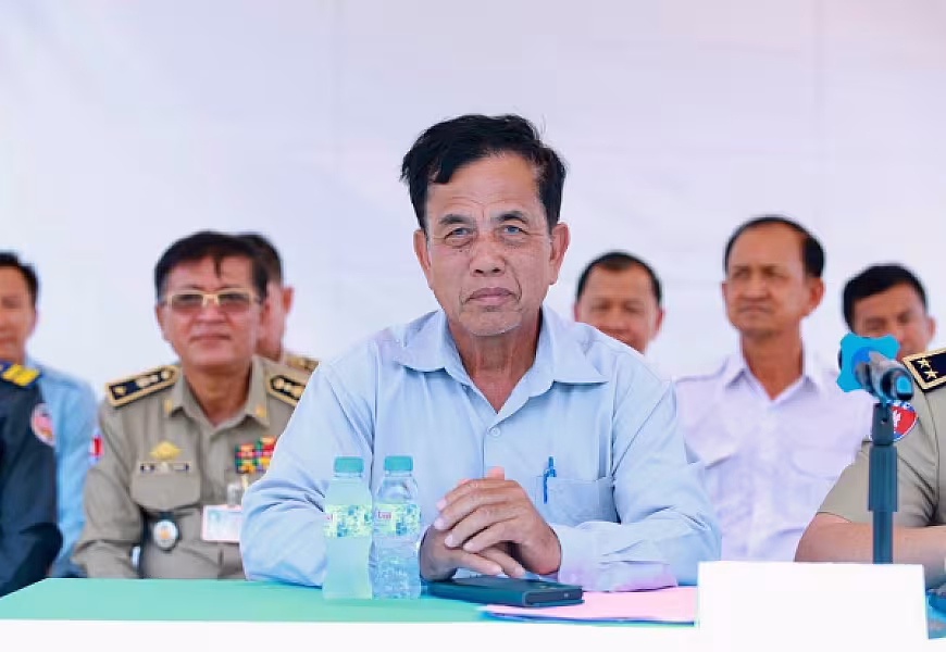 អ.ន.ក.ខេត្តសៀមរាប ចុះប្រគល់ផ្ទះជូនគណៈយុទ្ធមិត្តបម្រើកងទ័ពឆ្នាំ១៩៧៨