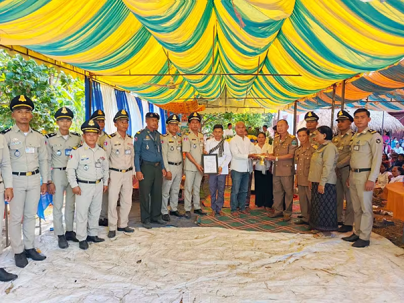 អ.ន.ក.ស្រុកអង្គរជុំ នាំយកថវិកាបេឡាមរណសង្គ្រោះជូនគ្រួសារសពសមាជិក  - Image 3