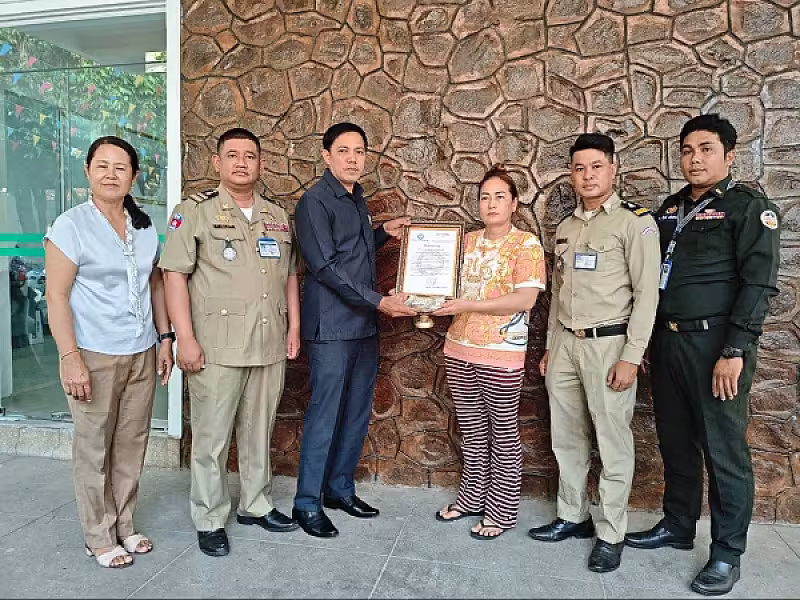 អ.ន.ក. ខណ្ឌច្បារអំពៅ នាំយកថវិកាថវិកាបេឡាមរណសង្គ្រោះជូនគ្រួសារសពសមាជិក ចំនួន ៤គ្រួសារ - Image 3