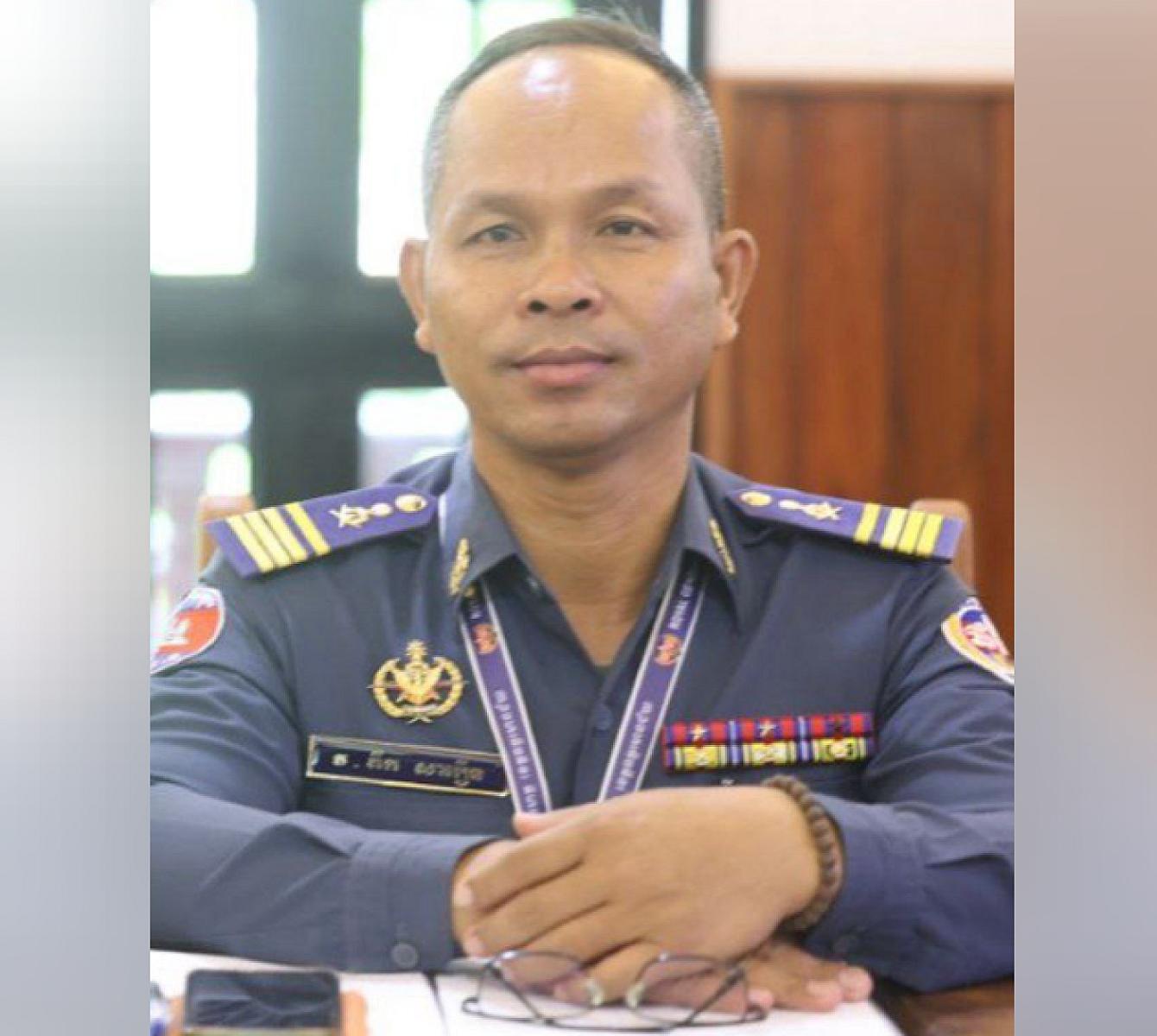 វរសេនីយ៍ត្រី តឹក សារឿនមេបញ្ជាការមូលដ្ឋានកងរាជអាវុធហត្ថស្រុករអន្លង់វែង​​ បាន​ចូល​រួម​ឧបត្ថម្ភ​ថវិកា​ចំនួន​ ៩៩៩.៩៩៩រៀល​ ដេីម្បី​រៀបចំ​មហាសន្និបាត​វិសាមញ្ញ​តំណាង​សមាគម​អតីត​យុទ្ធ​ជន​កម្ពុជា​ទូទាំង​ប្រទេស