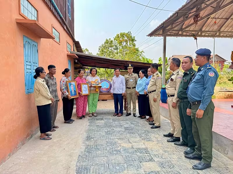 អ.ន.ក. ស្រុកពញាឮ នាំយកអំណោយ និងនាំយកថវិកាបេឡាមរណសង្គ្រោះជូនគ្រួសារសពសមាជិក - Image 3