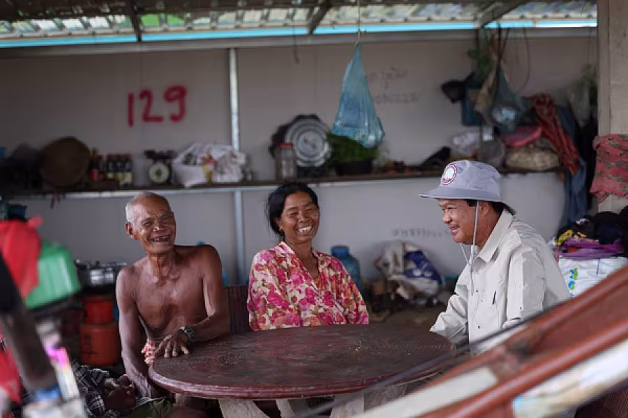 ឯកឧត្តម គន់ គីម អញ្ជើញចុះសួរសុខទុក្ខអតីតយុទ្ធជន និងក្រុមគ្រួសារ ក្នុងខេត្តឧត្តរមានជ័យ - Image 6