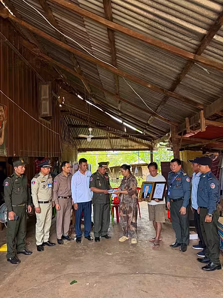 អ.ន.ក. ខេត្តរតនគិរី នាំយកថវិកាមរណសង្គ្រោះជូនគ្រួសារសពសមាជិក - Image 3